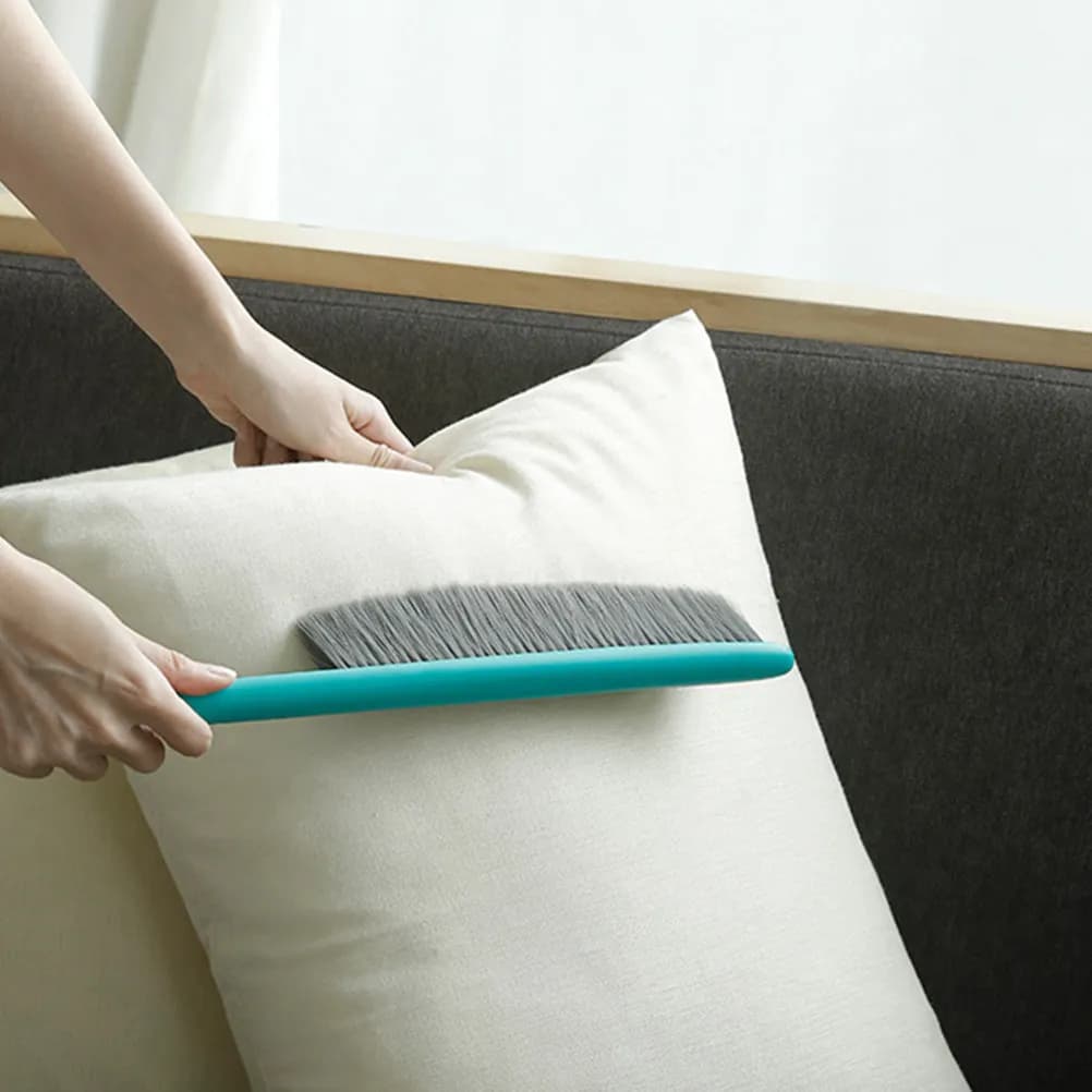 2Pcs Flexible Supple Bristles Bed Brush Dust Cleaning Brush Home Cleaning Bed Sheet Sofa Dust Removal Long Handle Cleaner