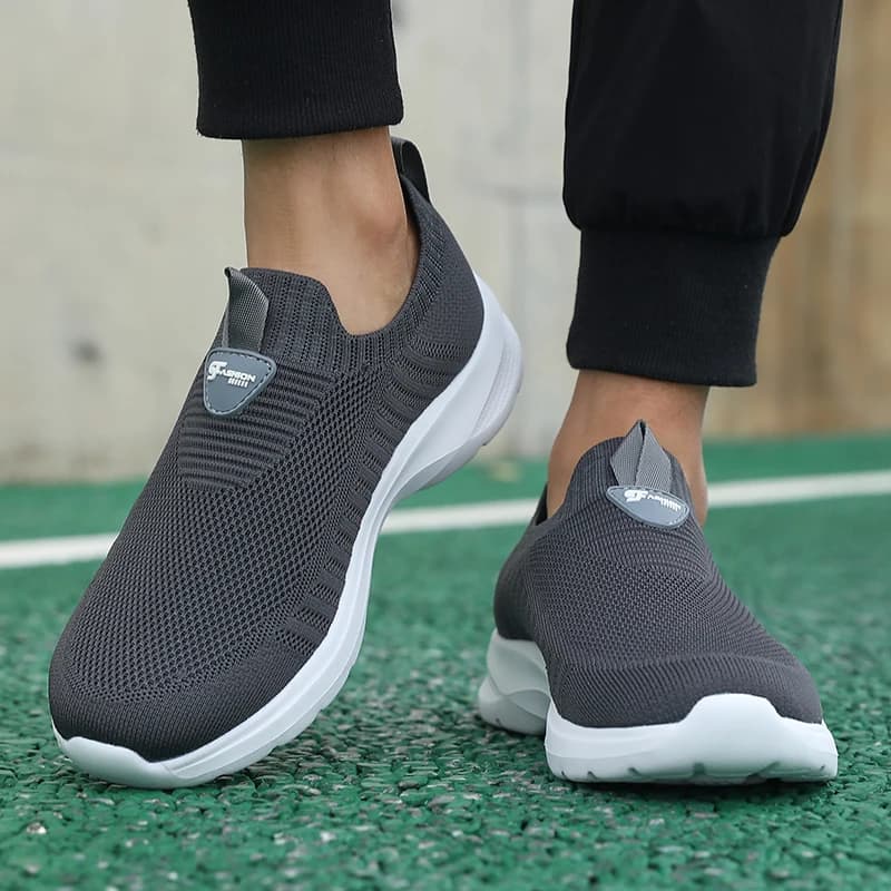 Scarpe da passeggio da uomo Scarpe da uomo estive in mesh traspirante Slip on Scarpe da ginnastica da tennis alla moda Comfort Scarpe da ginnastica per allenamento in palestra Scarpe da corsa