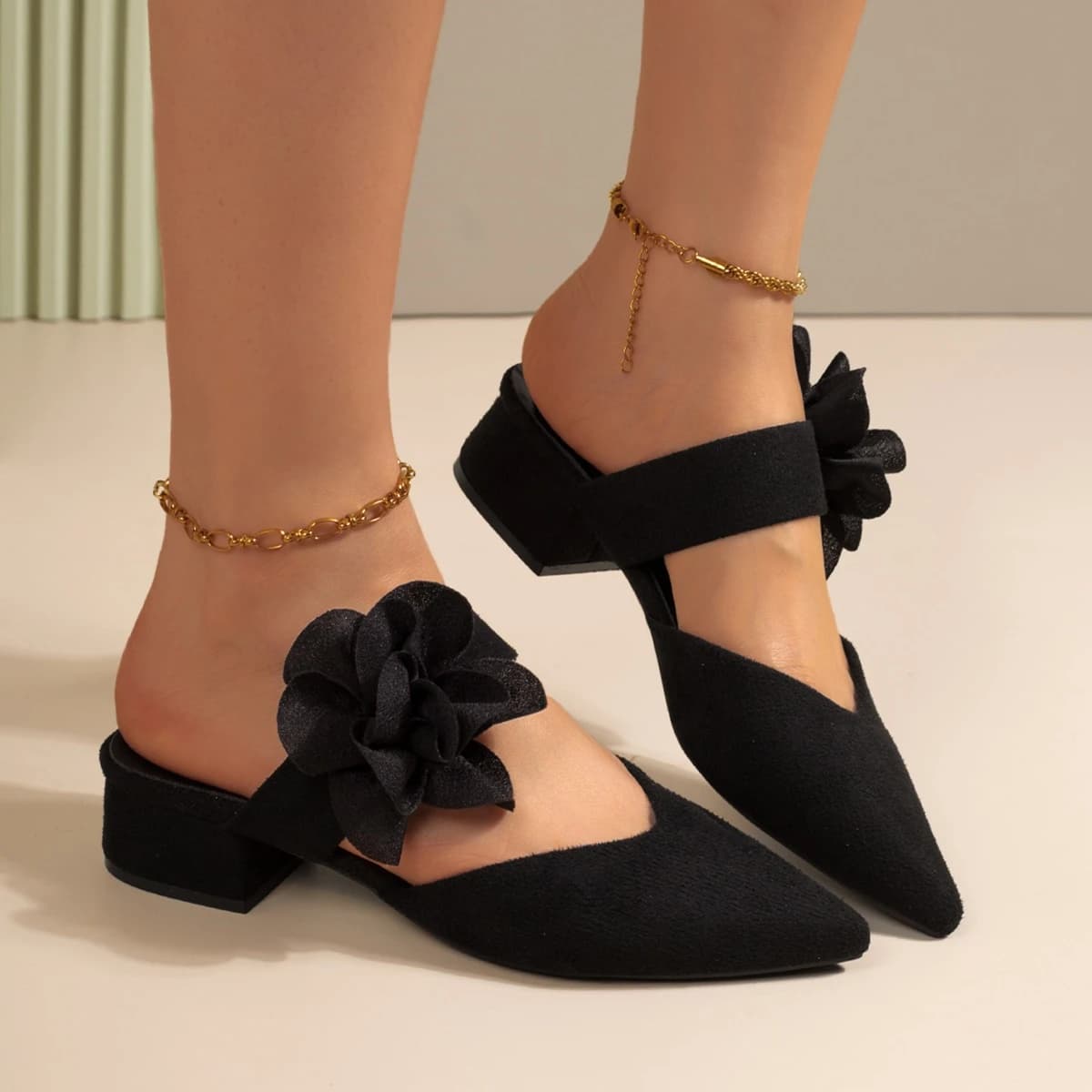 `Women Pointed Toe Suede 3D Fabric Flower Low Block Heel Mules Slip‑On Casual Party Dress Backless Slippers Black`