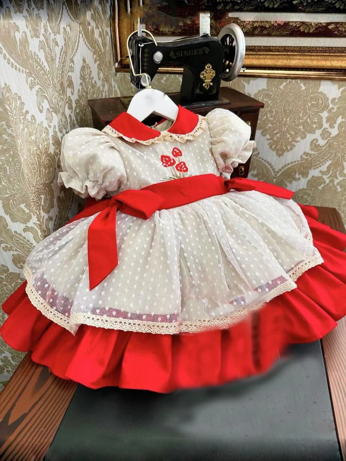 Abito da ballo principessa turca vintage con ricamo fragola estivo per bambina, abito rosso per Eid, compleanno, Pasqua, Natale B244
