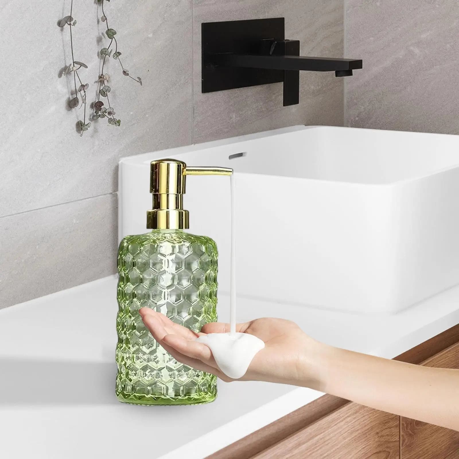 Durable Glass Hand Soap Dispenser 500ml Manual Pump Modern Countertop Bottle for Lotions Shampoos and Dish Soap