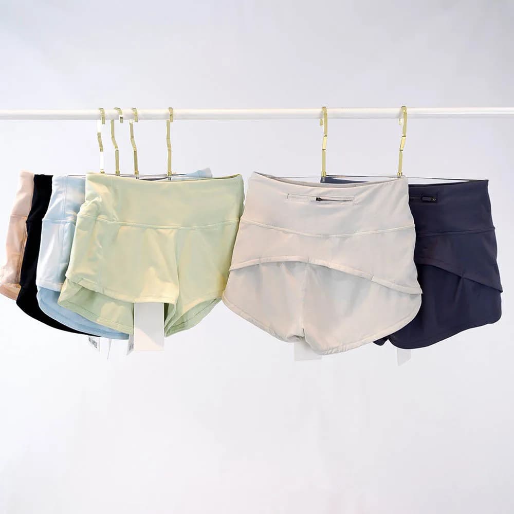Women's Sports Shorts in Ice Silk, 2.5 Inches, Ringiovanente Effect, Cycling and Sport