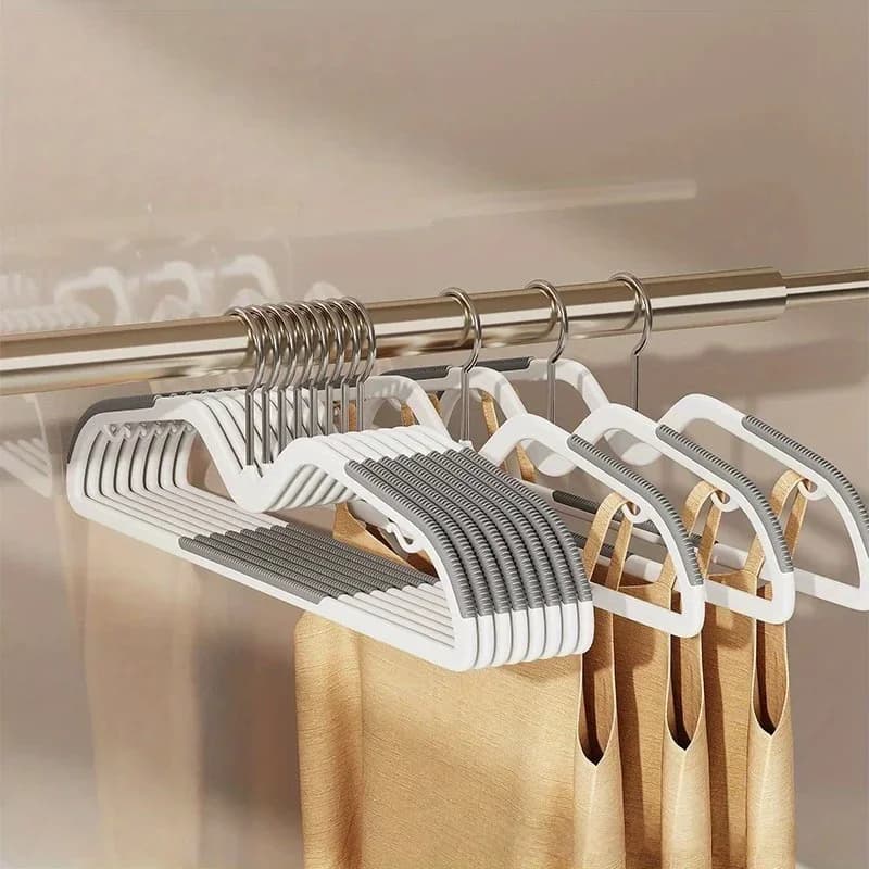 Non-Slip Plastic Hangers - Versatile, Traceless Design for Clothes, Bras & More - Ideal for Home Storage & Retail Display