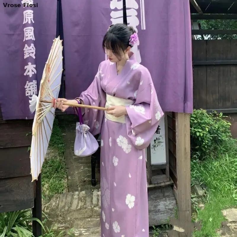 2023 New Japanese Kimono Woman With White Obi Vintage Style Flower Printed performance Yukata Dress Photography accappatoio