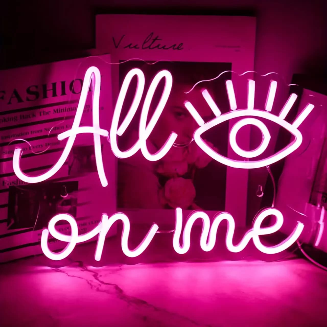 Insegna LED Neon Aee on Me, Luce al Neon USB Dimmerabile per Sala Giochi, Camera da Letto, Bar, Soggiorno, Regalo di Compleanno, Decorazione Murale