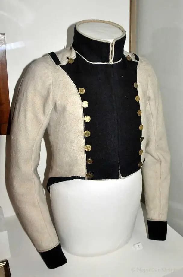 Costume da cappotto militare Napoleone da uomo bianco sporco con giacca frontale nera