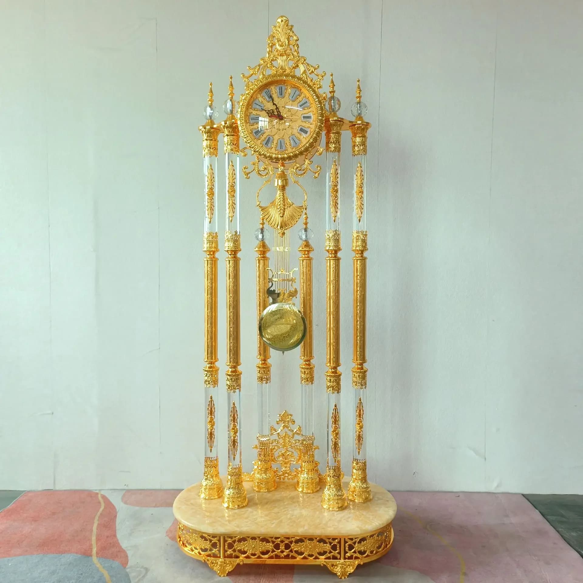 Stile europeo, soggiorno, orologio da terra, tutto in rame, oro, cristallo, miglioramento domestico, orologio a pendolo