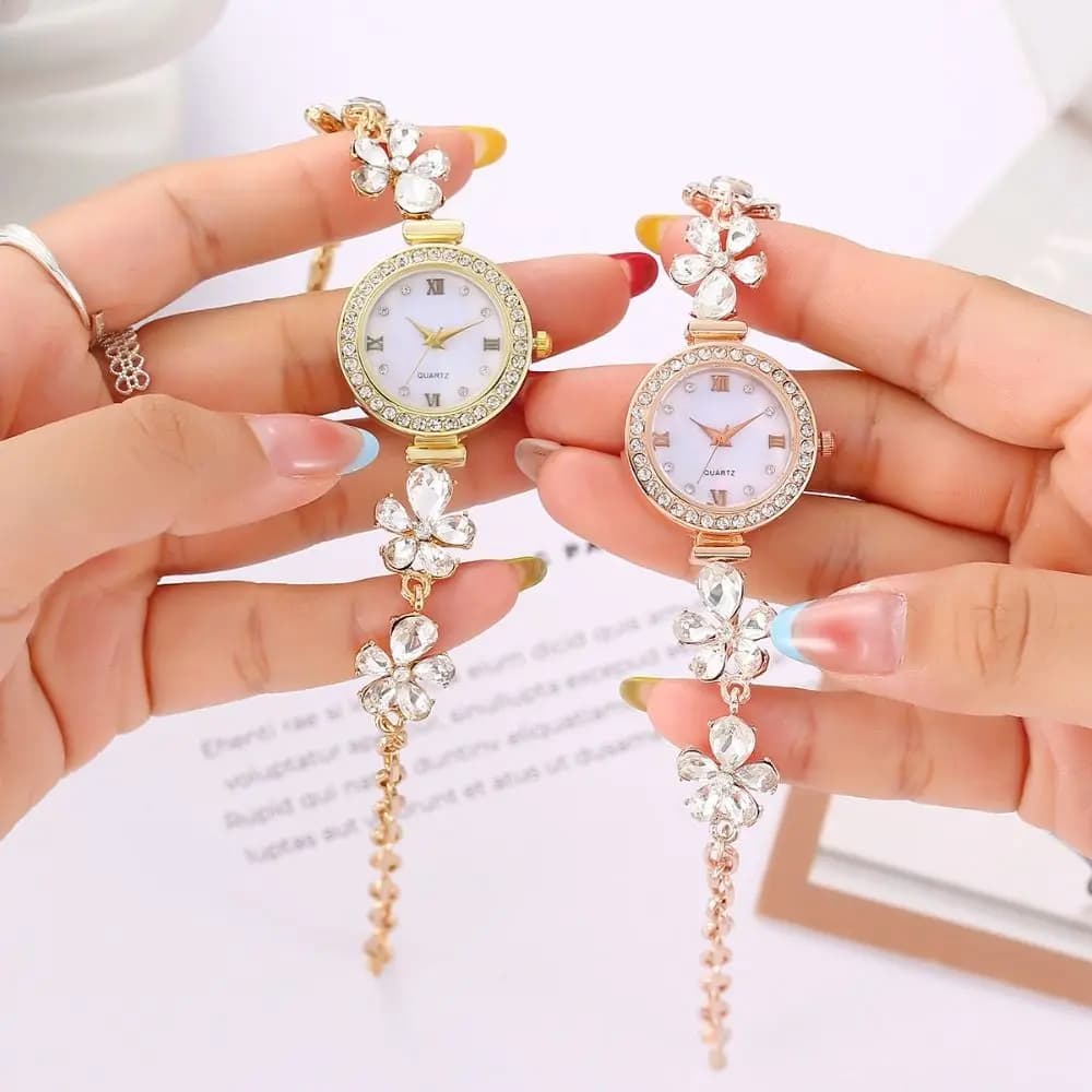 Quartz watch with Roman scale, with precious stone, flower closure, luxury women's quartz watch embedded with diamonds, adjustable alloy case