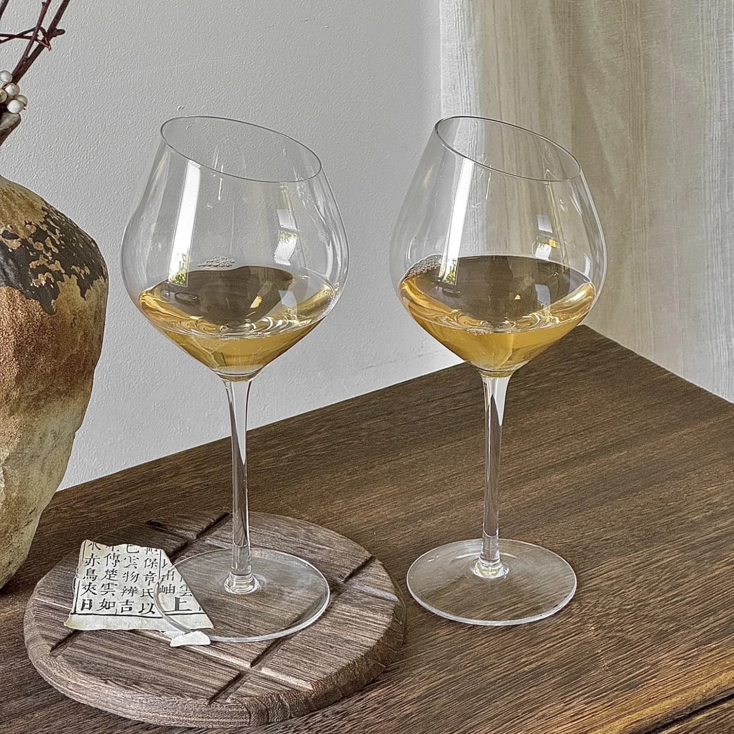 Retro Luxury Glass Champagne Cup with Slanted Mouth High Foot Bordeaux Burgundy Wine Glasses Home Use Elegant Sensation