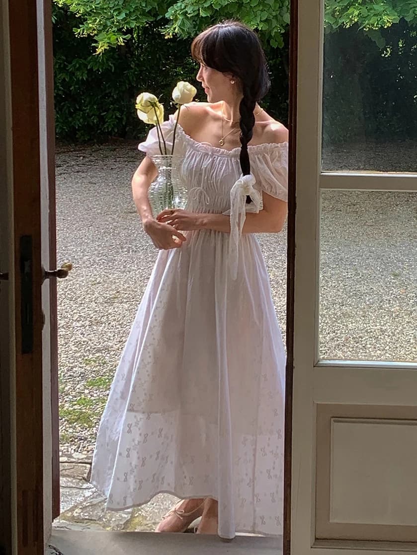 Retro White Off-Shoulder Puffy Sleeve U-Neck Dress Women's Summer Slimming Maxi Skirt Korean Style A-Line Dress for Date