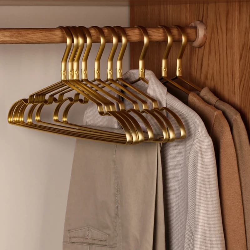 5/10pcs appendiabiti in metallo opaco abbigliamento in lega di alluminio stendino abito antiscivolo asciugamano appendiabiti guardaroba appendiabiti salvaspazio