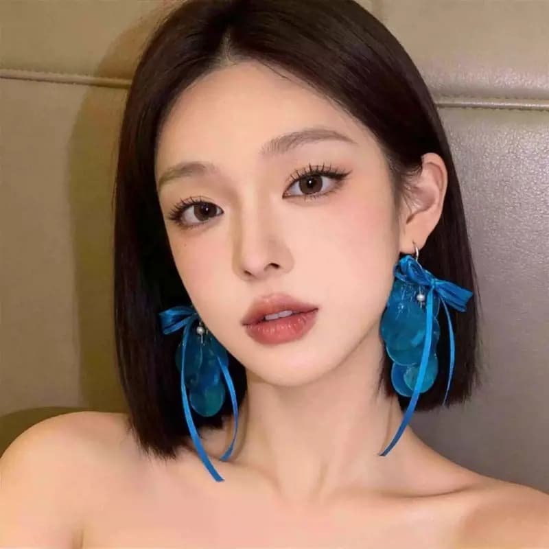 White bow shell long fringed earrings women's niche fashion seaside summer travel stud earrings huge beautiful earrings