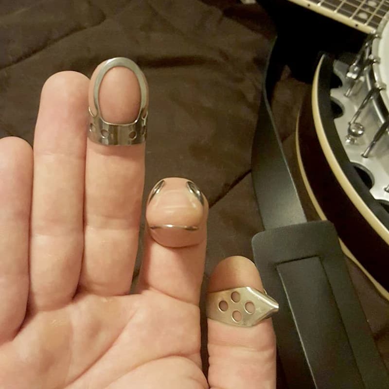 4 pezzi regolabili in acciaio inossidabile argento per chitarra acustica Banjo Plettro per dito perforato