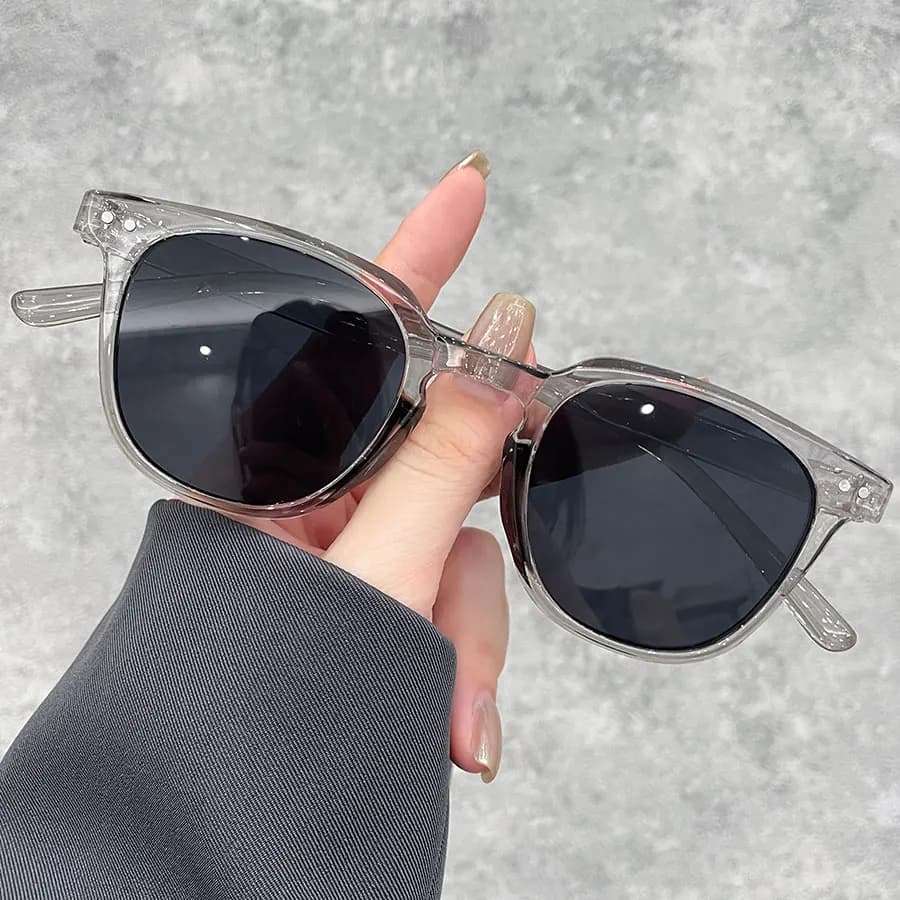 Fashion Small Round Unisex Women's Powder Blusher Gradient Pink Lenses Sunglasses Women Men Metal Decoration Classic Sunglasses