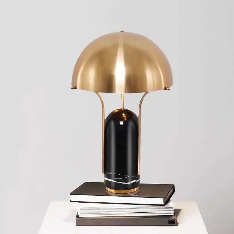 Lampada da Tavolo LED in Vetro Stile Nordico Postmoderno, Illuminazione Decorativa per Camera da Letto, Divano e Comodino