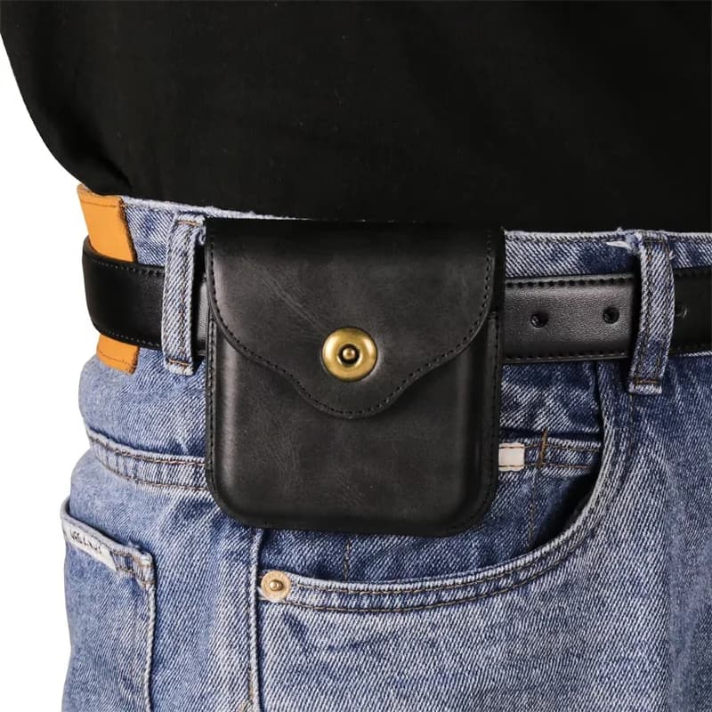 Luxury Magnetic Button for Samsung Galaxy Z Flip 8 7 6 5 4 3 for Moto Razr 50 60 70 Ultra Leather Belt Protect Waist Bag Cover