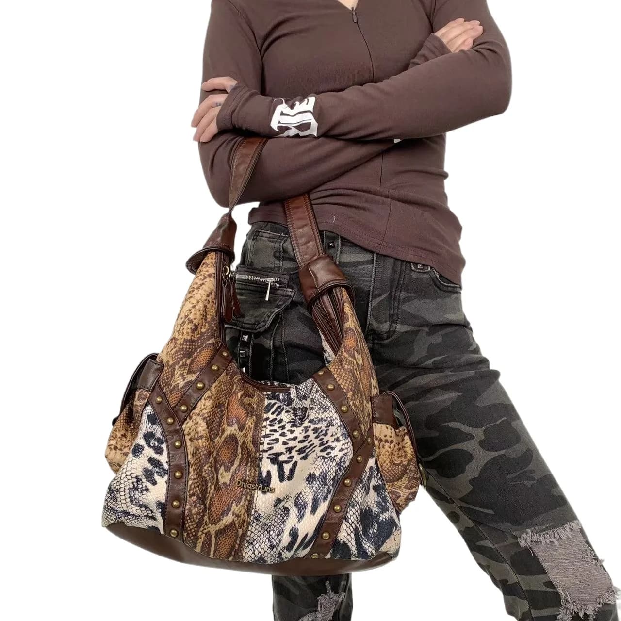 Ladies' retro motorcycle tote bag washed spicy girl wasteland style multi pocket soft shoulder bag