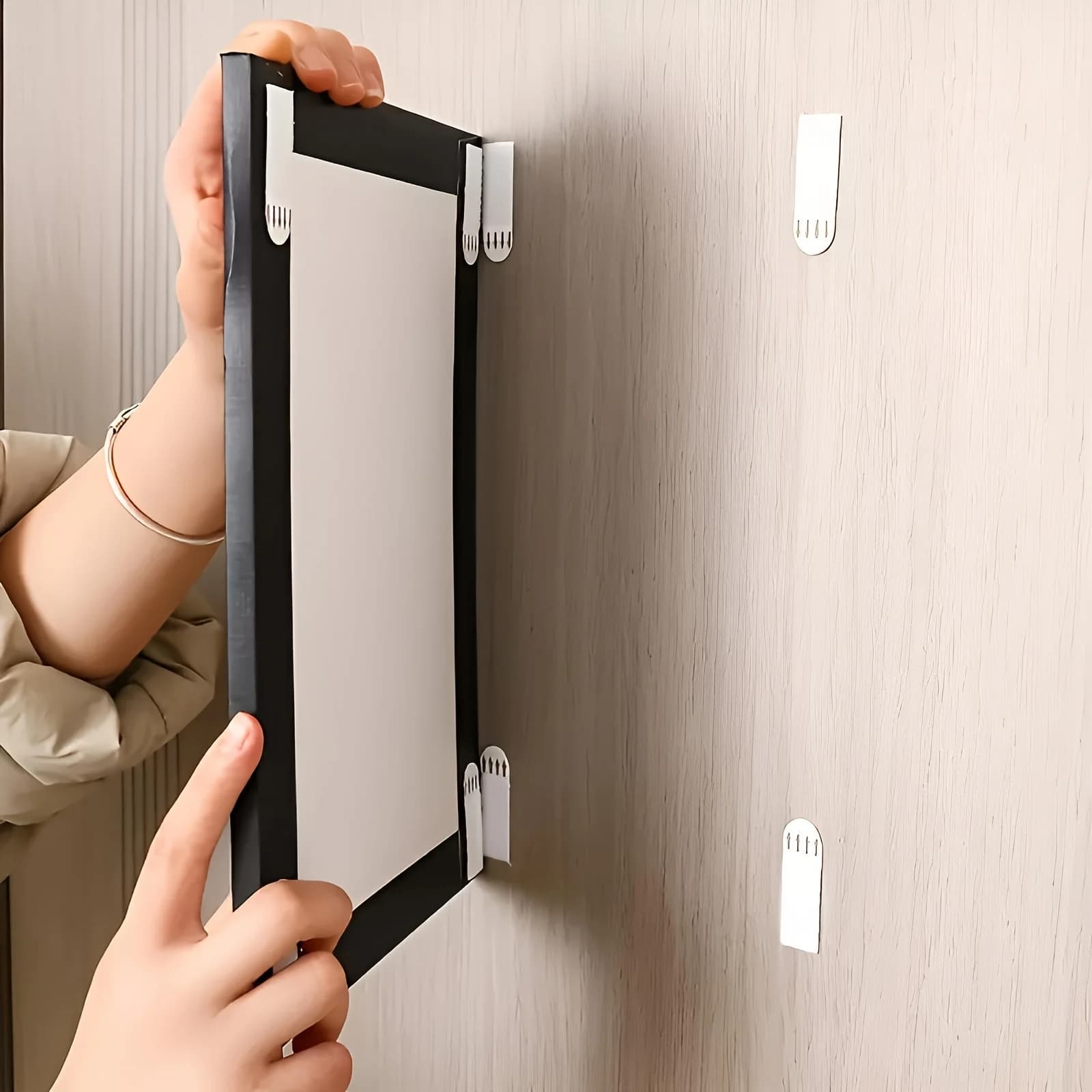 12 Pairs Removable Photo Frame Fixing Pads, No-Damage Adhesive Strips for Picture Hanging & Festival Decor