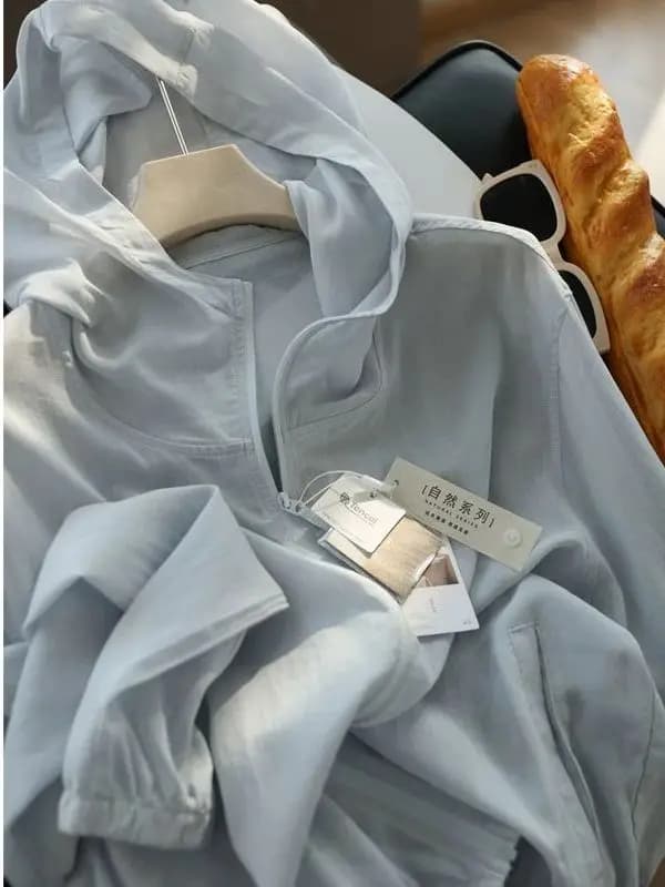 plus Size Korean Style Thin Hooded Sun Protection Jacket Women's Summer Loose Matching Sunscreen Shirt Casual Zipper Closure
