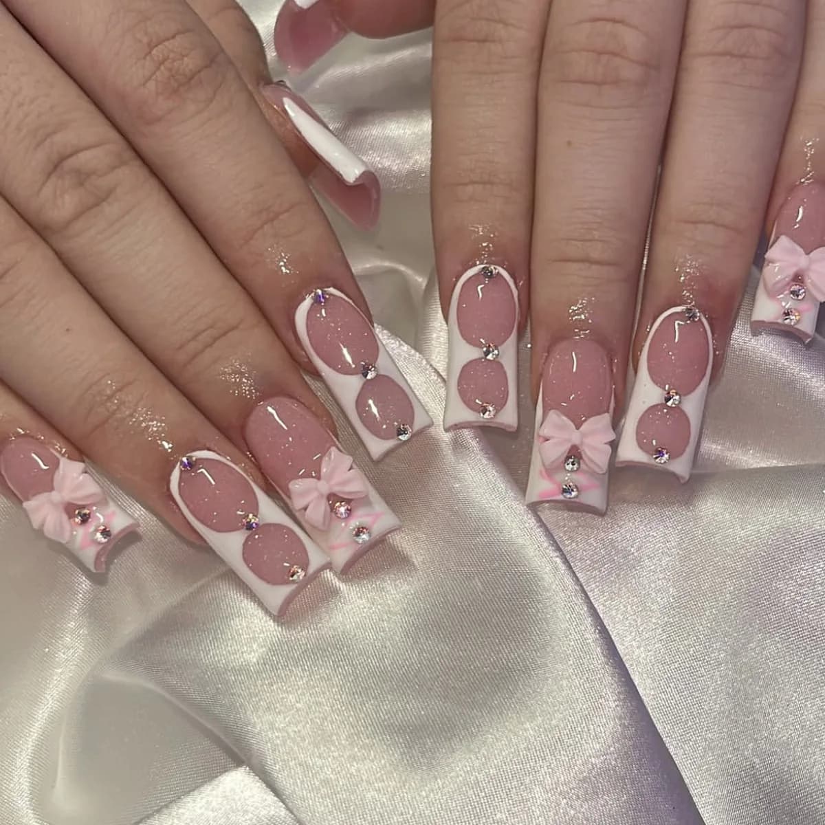 Wear medium rectangular European and American French sweet pink bow removable fake nail nail art piece