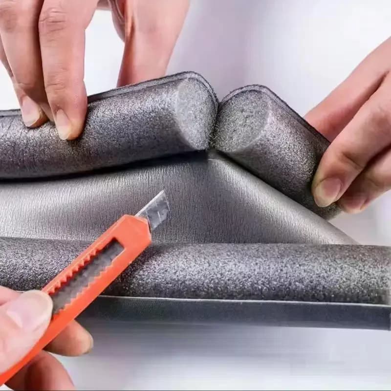 Flexible Under Door Draft Blocker Soundproof Bottom Seal Strip Anti Cold Draft Stopper for Renter Home Winter Use