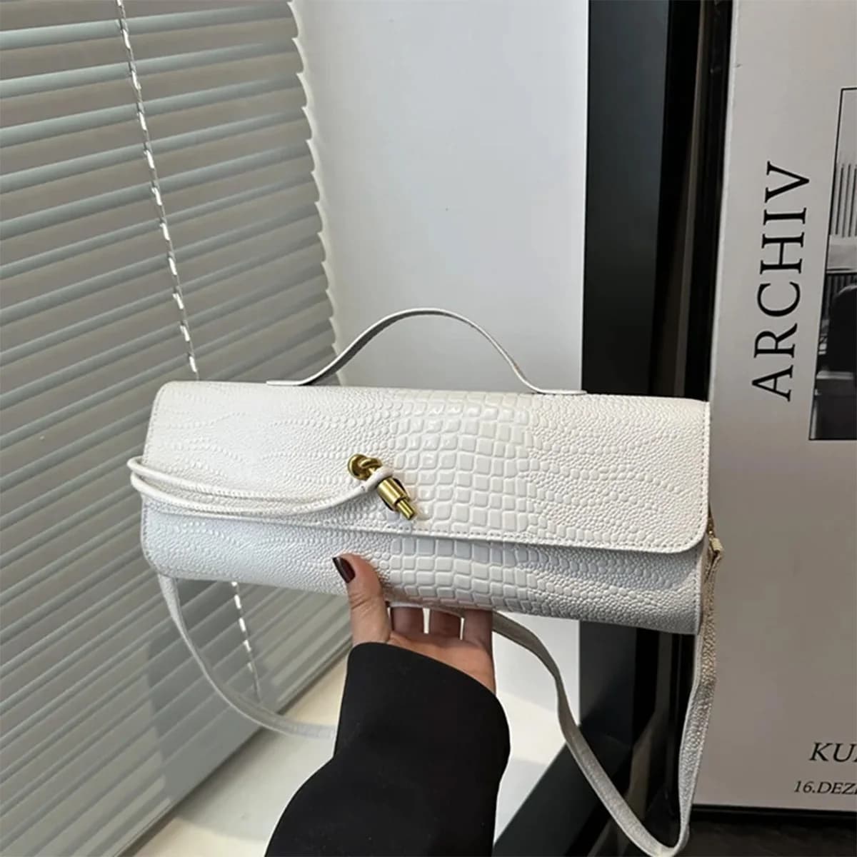 Borsa a Tracolla Leggera e Resistente per Donna, Motivo Alligatore in Rilievo, Tracolla Regolabile con Fibbia Metallica per Uso Quotidiano