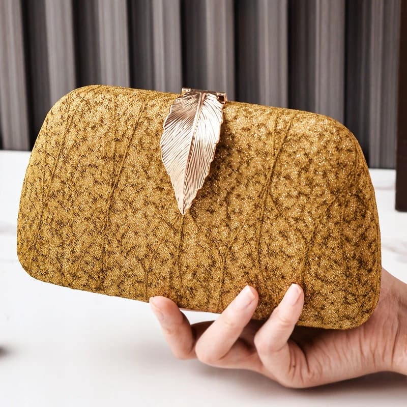 Borsa da sera di lusso con lucchetto in piuma, pochette da donna con tracolla a catena, borsa per cena di nozze