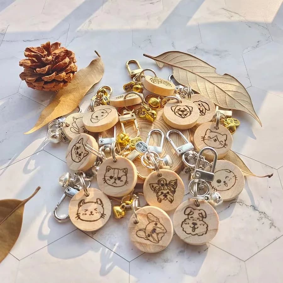 1 pz Anti-perso nome Tag in legno chiaro per cucciolo personalizzato in legno Pet ID personalizzato numero targhetta collare per cani collana gatto
