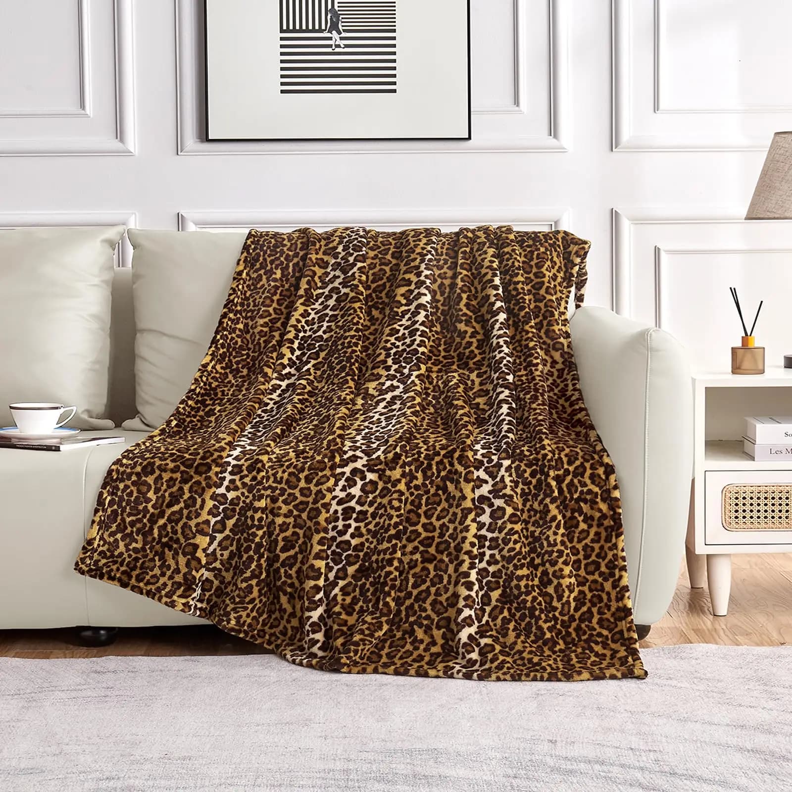 Leopard Print Blanket Fleece Throw for Bed Sofa Travel and Camping, Super Soft Cozy Fluffy Plush Print Blanket for All Seasons