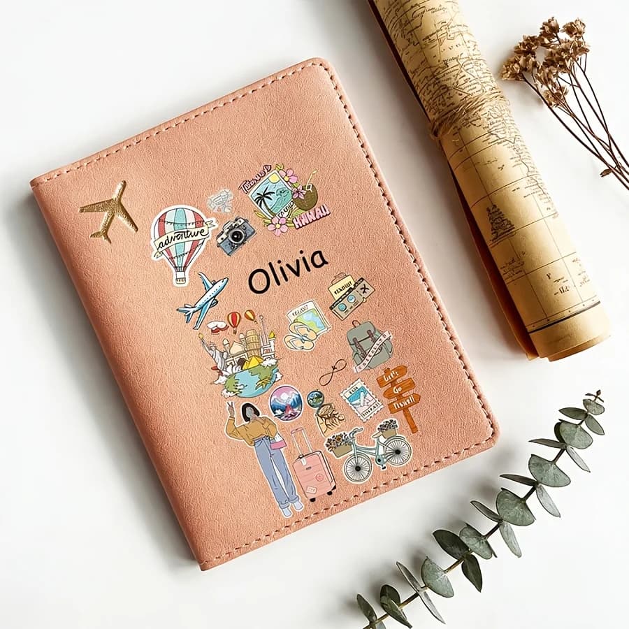 1pc Customizable Name Text Fashion Passport Holder, Cartoon Pattern Design, Flip-Open Style for Easy Use, Travel Essential