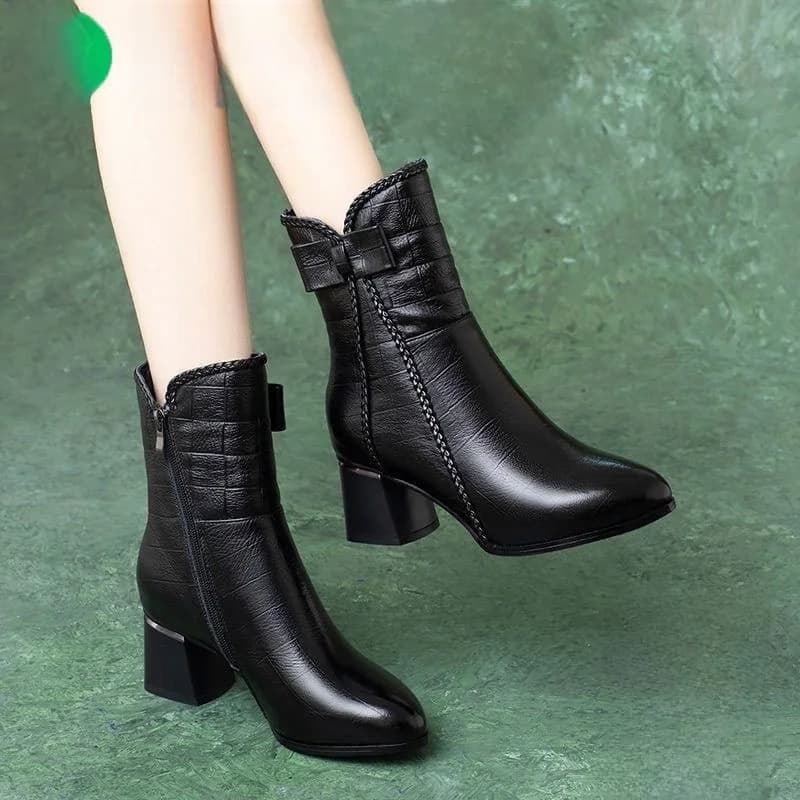 Stivali Invernali da Donna in Vera Pelle Foderati in Pile Spesso, con Tacco Grosso, Caldi e Antiscivolo, Modello Mamma, Collezione Moda Inverno 2025