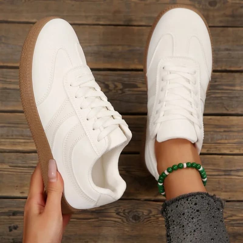 Women's Casual Sneakers Round Toe Lace Up Flat Shoes Classic Smooth Finish Low Top Everyday Footwear with Retro Textured Outsole