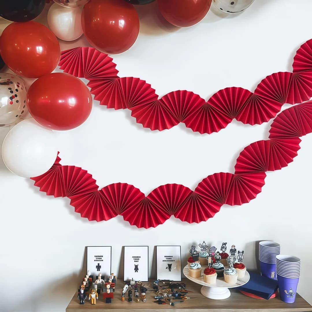 1Pcs Red Origami Paper Fan Flag for Valentine's Day Wedding Holiday Party Decoration Fan Shaped Layout Props