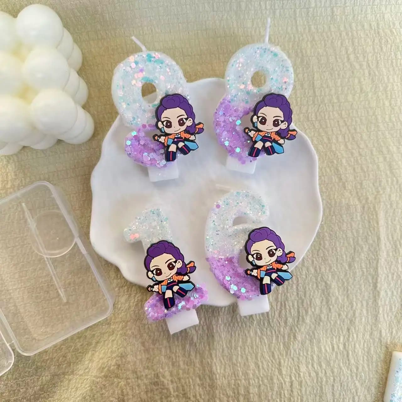 Nuove Candeline Digitali a Tema Anime Cartoon per Compleanno, Decorazione per Torte con Glitter Viola per Feste di Fan