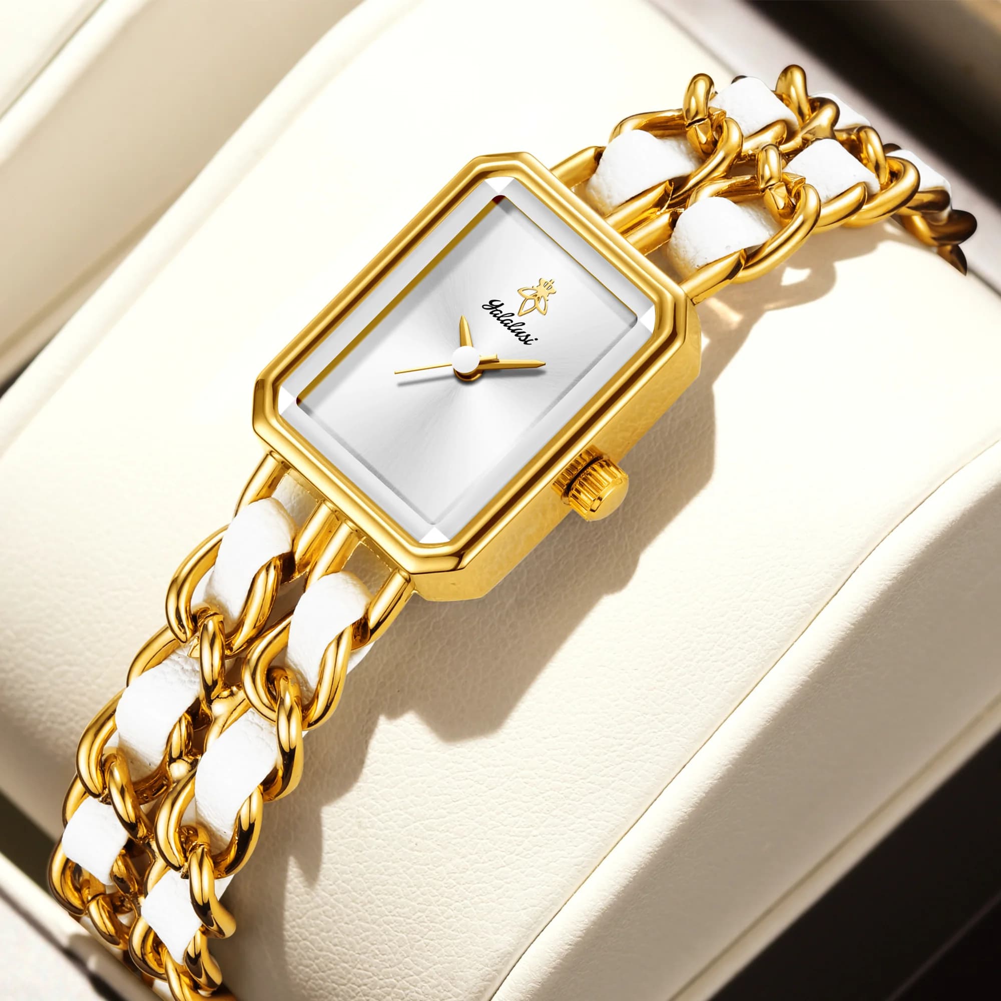 YaLaLuSi: an elegant square and compact wristwatch – the perfect watch as a gift for women