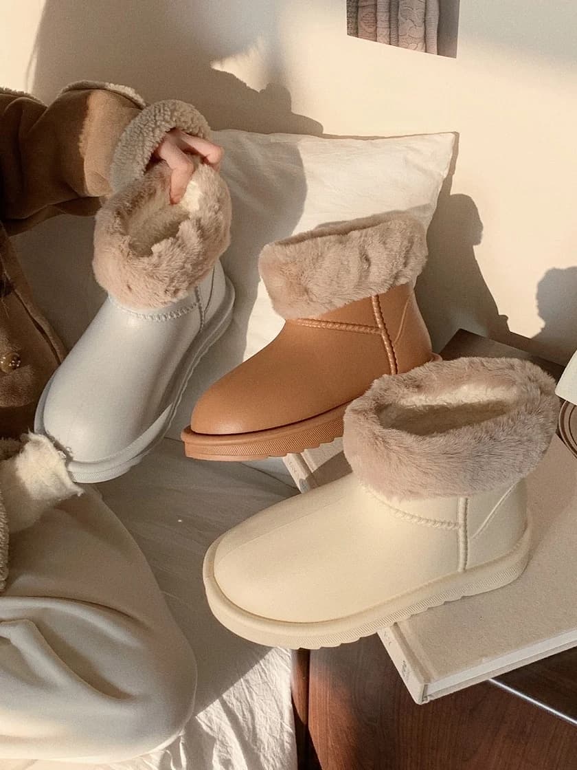 Simple Stylish Winter Snow Boots Women's Korean Version Flat Bottom Warm Fleece Lined Outdoor Tapered Cotton Shoes