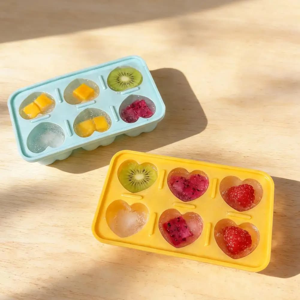 Stampo per ghiaccio a prova di perdite, in silicone, con coperchio, per cubetti di ghiaccio, per alimenti, facile da rilasciare, a forma di fragola e cuore, a prova di perdite