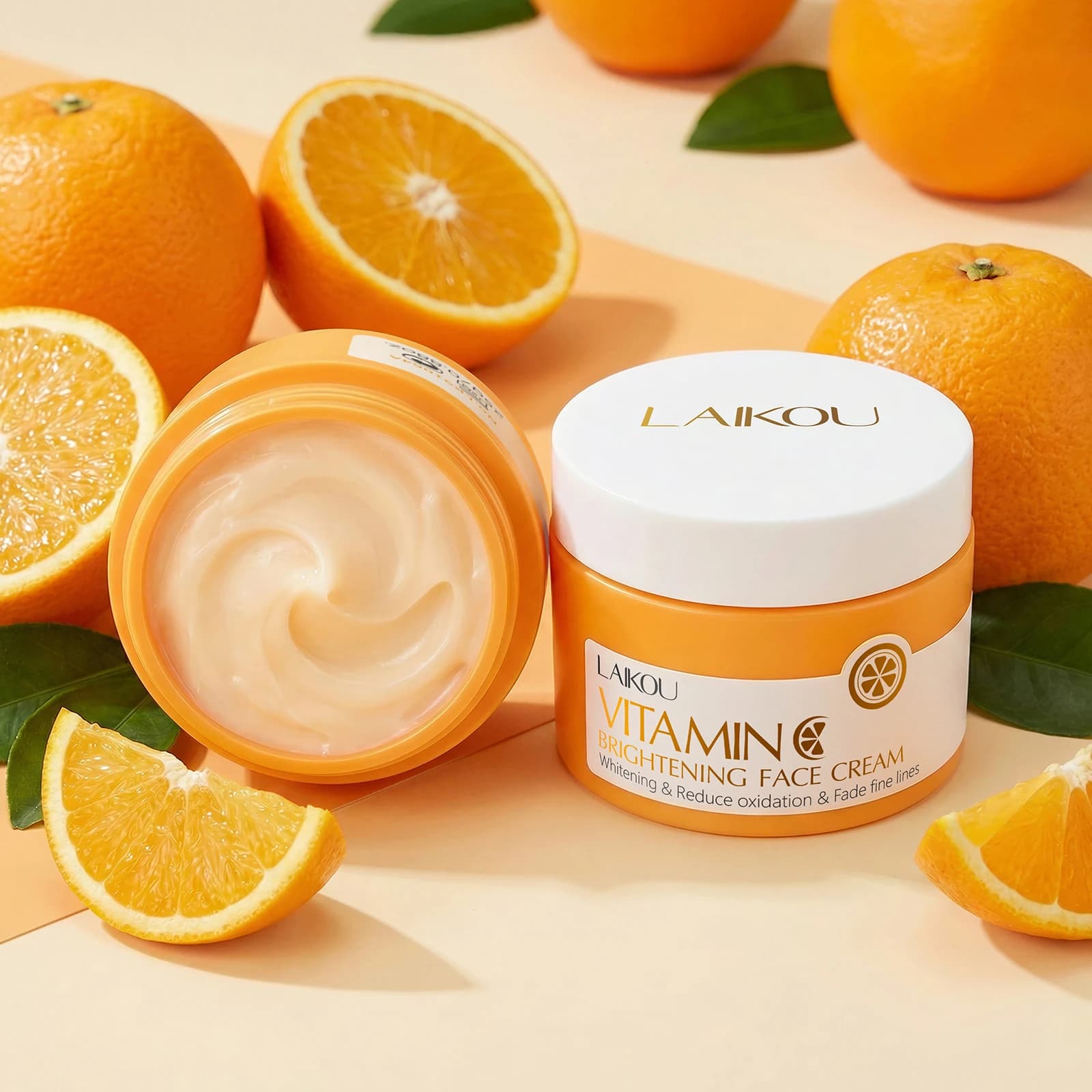 LAIKOU Crema Viso alla Vitamina C 25g con Glicerina e Acido Ascorbico, Idratante e Illuminante per Uniformare il Tono della Pelle