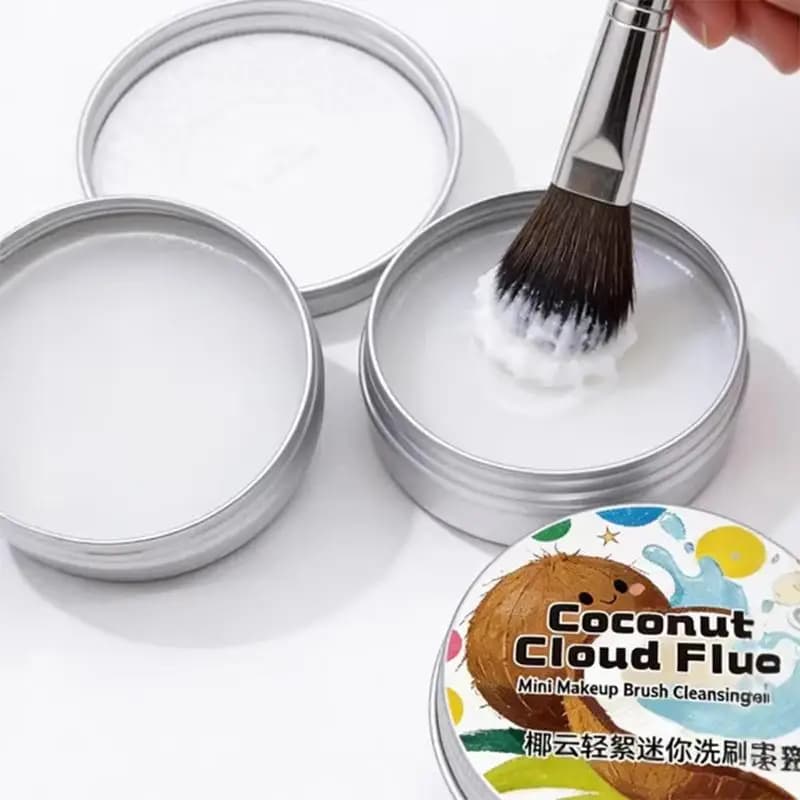 Wig for deep cleaning of brushes and sponges for make-up, quick rinse, for beauty tools, suitable for daily care