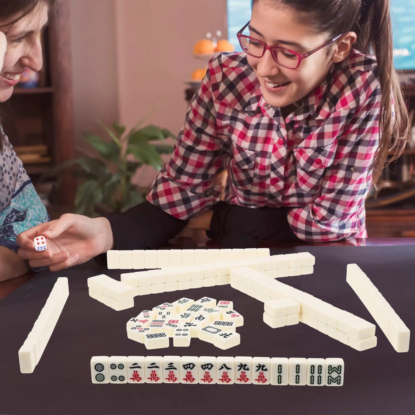 1 set di Mahjong portatile, mini set da viaggio, leggero, con tessere incise, design compatto, per campeggio, feste, casa, uso all'aperto