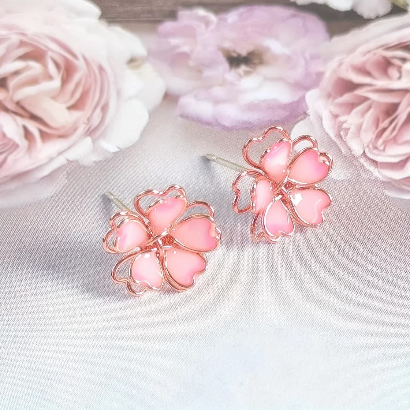 A pair of stereo cherry blossom exquisite sweetgirl style elegant earrings