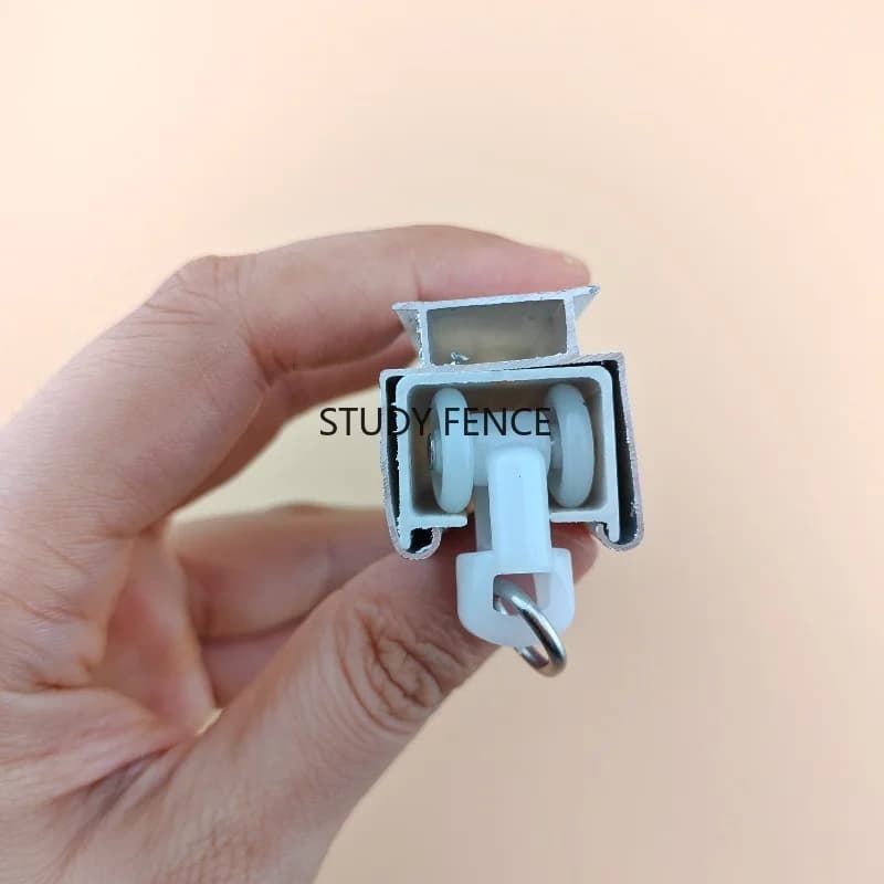 Accessori hardware per la decorazione della finestra con puleggia a sfera silenziosa per tende in plastica da 50 pezzi