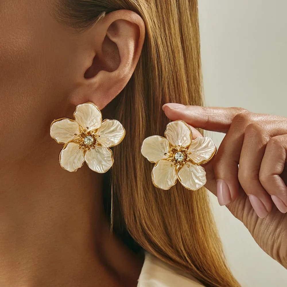 Temperamento romantico intarsio zirconi imitazione perla fiore orecchini a bottone per le donne sposa coreana accessori per gioielli da sposa regalo