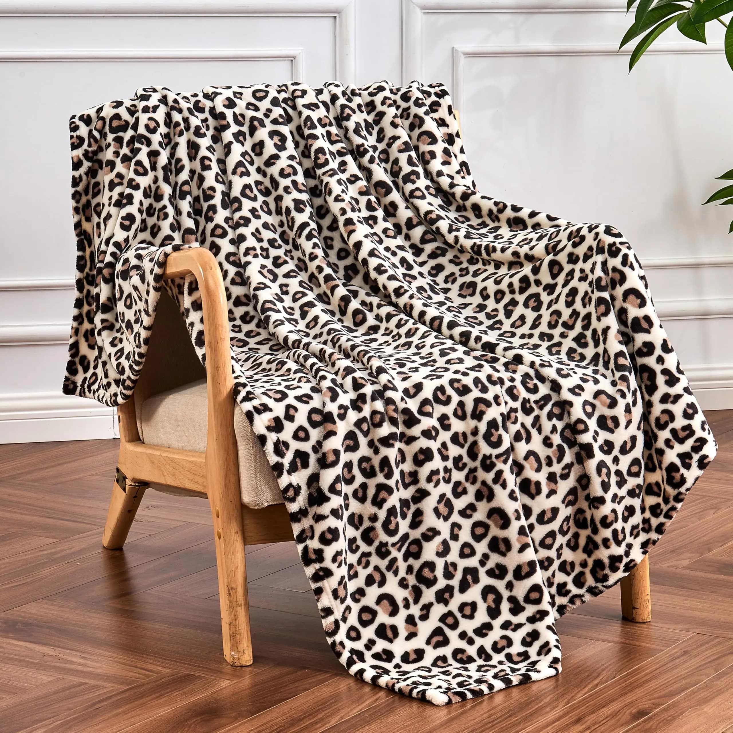 Blanket Throw Classic Leopard Cheetah Spotted Pattern Soft Cozy Sofa Bed Blankets Luxury Aesthetic Room Decor Gift Blanket