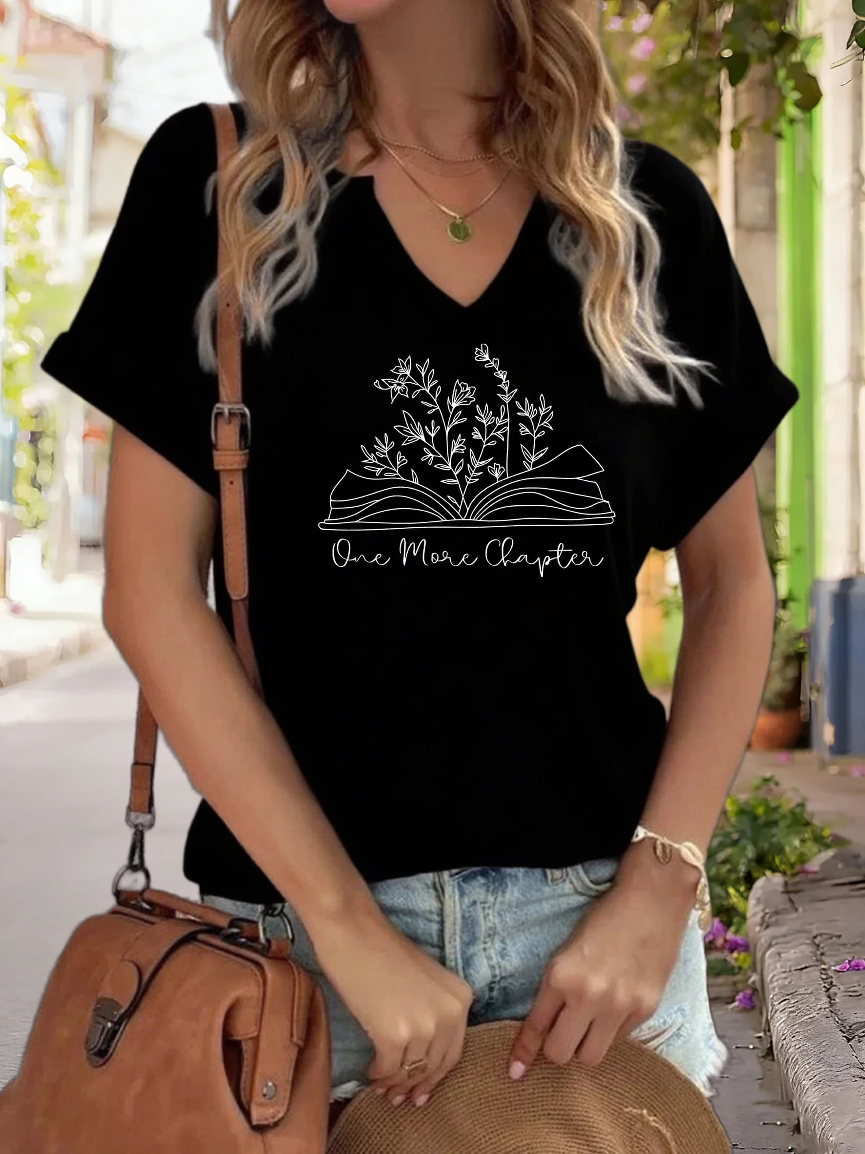T-shirt da donna con scollo a V con stampa grafica "One More Chapter", t-shirt con stampa floreale e a tema libri, top casual a maniche corte per amanti dei libri