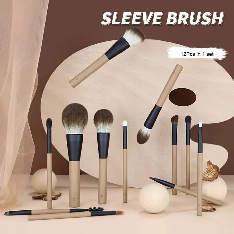 Set Professionale di 12 Pennelli per Trucco in Setole Naturali con Logo Personalizzato per Applicazione di Ombretto, Fondotinta, Correttore ed Eyeliner