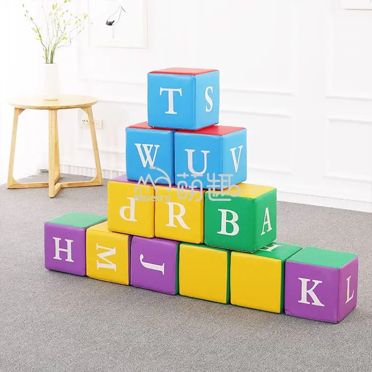 Cubi di Spugna ABC per Bambini, Blocchi Alfabetici Morbidi Fai-da-Te, Giocattolo Educativo per Asilo, Blocchi per Costruire Nomi