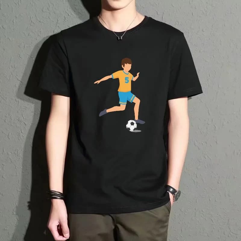 Men's Black Round-Neck Short-Sleeved T-Shirt with Football Player Print Pattern, Casual Sports Style Top, Comfortable, Breathable, Versatile Style for Everyday Wear