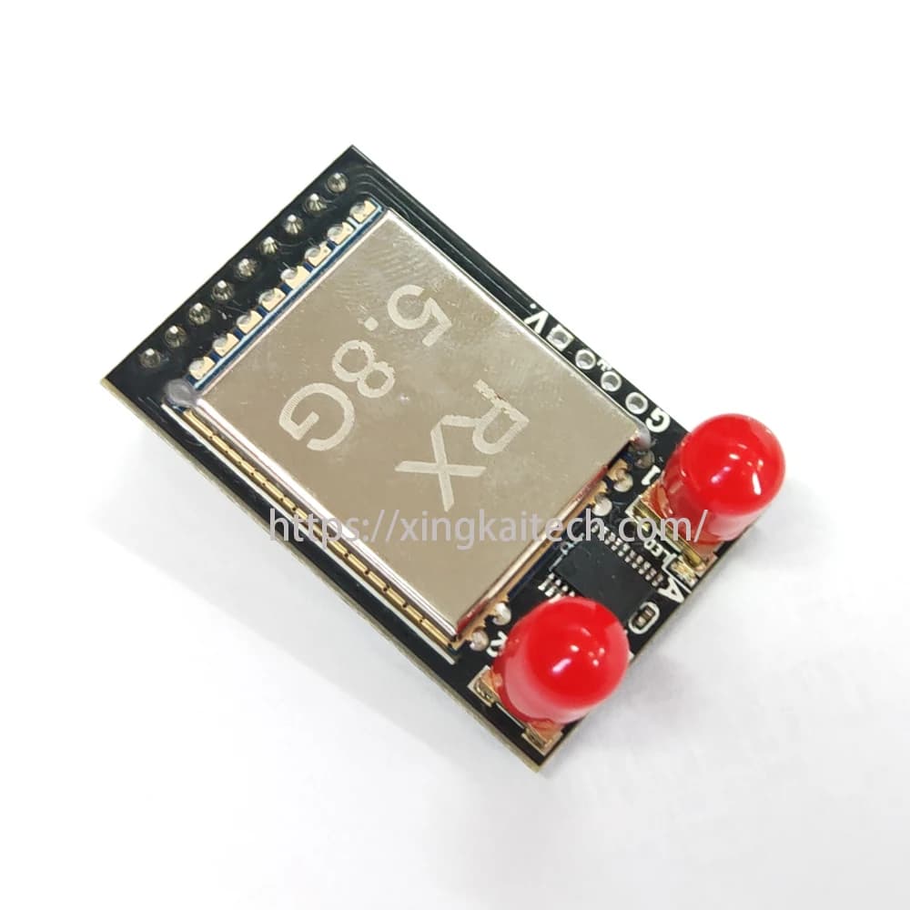 FPV drone Occhiali 5.8G VRX Ricevitore video 40CH a lungo raggio dotato di connettore RF per FPV Drone RC Auto RC Aereo Parti fai da te
