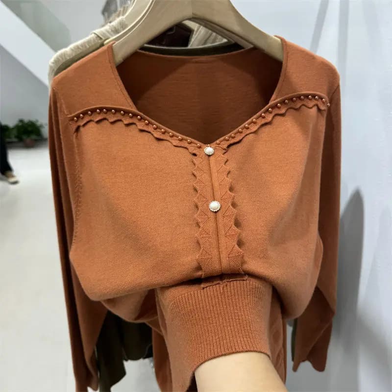 All Match Beaded V-neck Knitted Sweater with Women's Autumn and Winter Design Sense, Western-style Sweater as the Bas